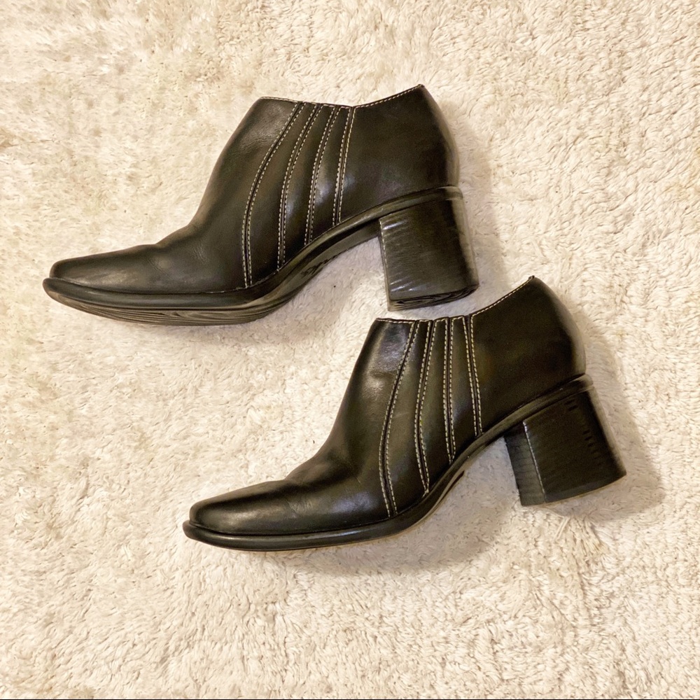 Clarks Brown Leather Booties w/ Classic Stitching